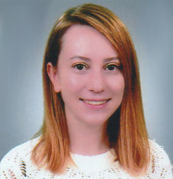 Dt. Esra Özgöçmen
